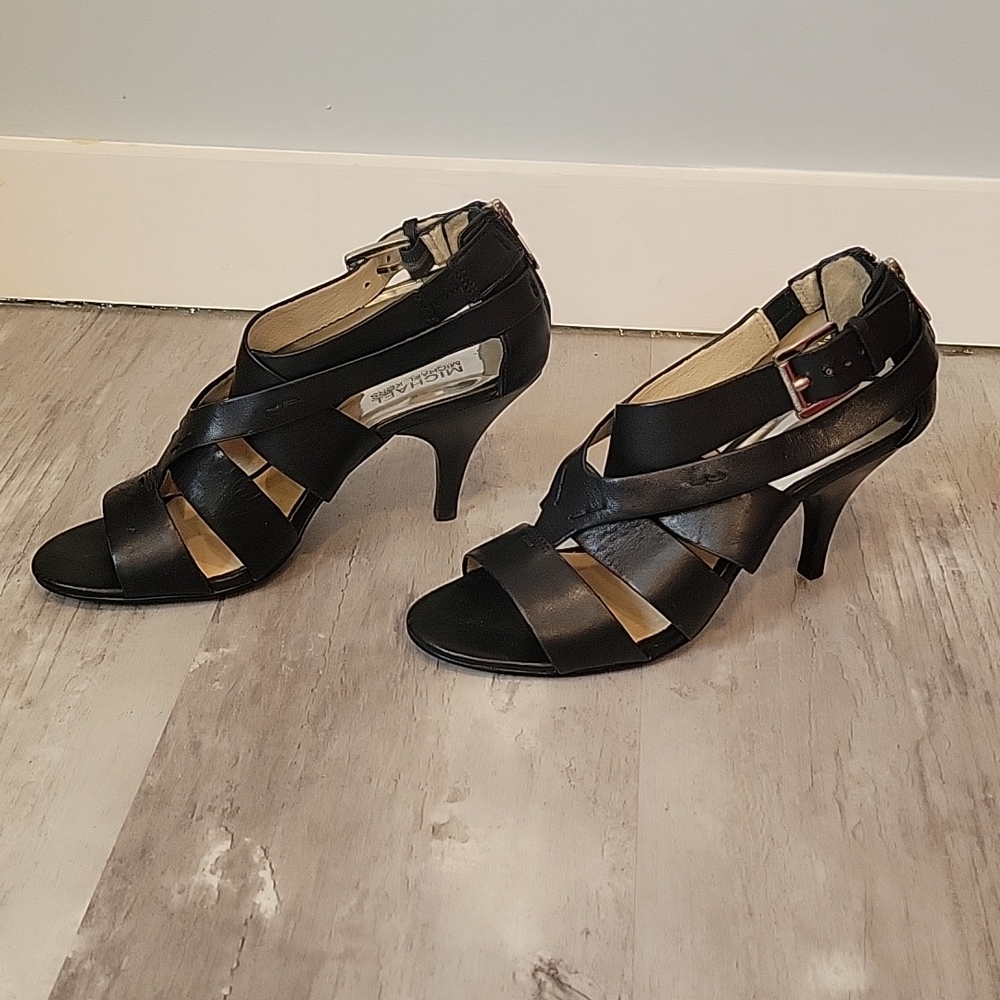 Michael Kors Zoe Sandal  - Picture 3 of 9